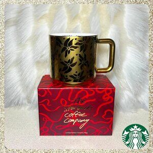 🌟 NWT/NIB 2025 Starbucks Gold Poinsettia Limited Edition 14oz Ceramic Mug